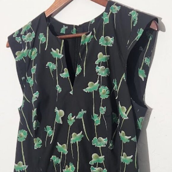 Charlotte Brody Cap Sleeve Fit & Flare Style Floral Dress size Medium - Picture 2 of 5